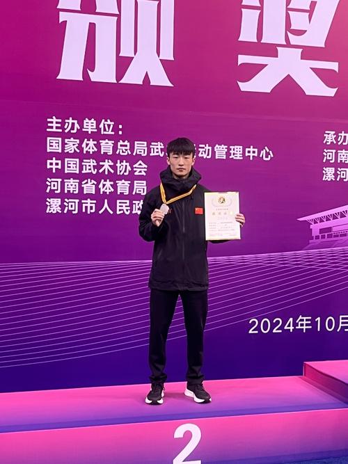 李连杰会连续空翻吗